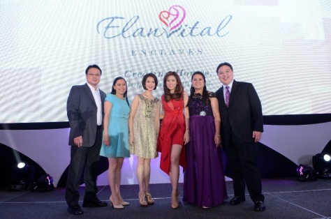 Host Toni Gonzaga share a smile with the management of Elanvital Enclaves